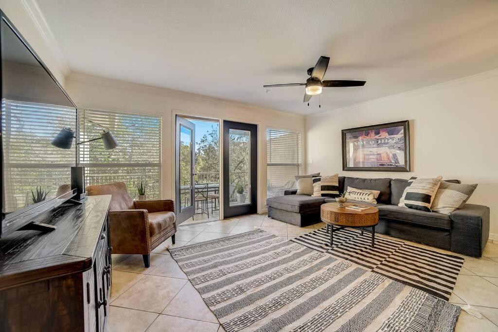 Walk To Schlitterbahn, River Access & Pets Ok * New Braunfels