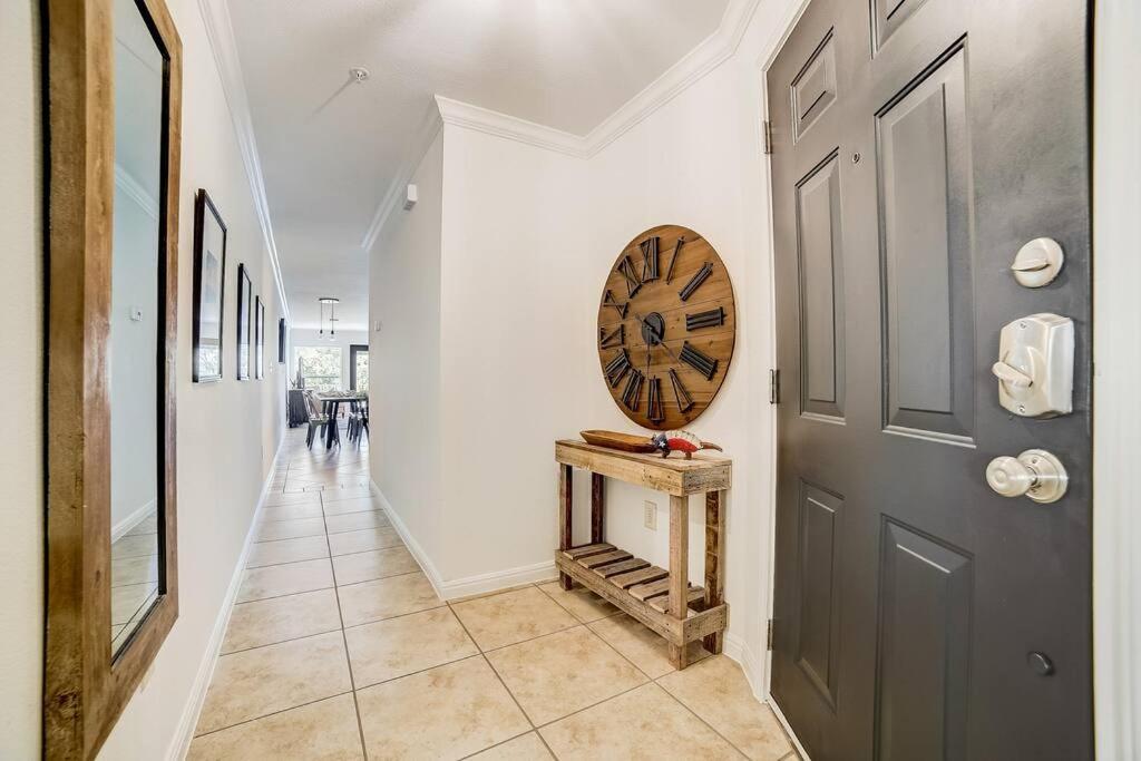 Walk To Schlitterbahn, River Access & Pets Ok New Braunfels
